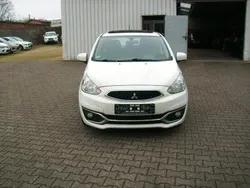 Weiß Gebraucht 2017 Mitsubishi Space Star Edition Kleinwagen | 3.299 €