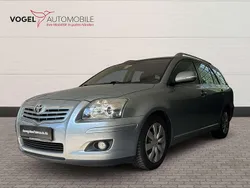 Medium silver metallic Gebraucht 2008 Toyota Avensis Sol Kombi | 1.940 € (Superpreis)