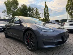 Grau Gebraucht 2019 Tesla Model 3 Performance Limousine | 19.950 € (Fairer Preis)