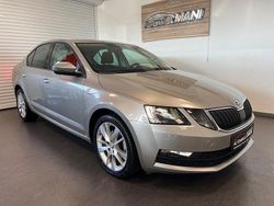 Beige Gebraucht 2017 Skoda Octavia Drive Limousine | 15.990 € (Etwas zu teuer)