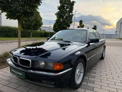 Blau Gebraucht 1995 BMW 740 Limousine | 28.376 €