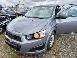 Grau Gebraucht 2012 Chevrolet Aveo Limousine | 1.499 €