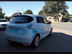 Weiß Gebraucht 2019 Renault Zoe LIMITED Kleinwagen | 9.999 € (Etwas zu teuer)