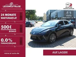 Fizzy orange metallic Gebraucht 2022 MG MG4 EV Luxury Kleinwagen | 42.989 €