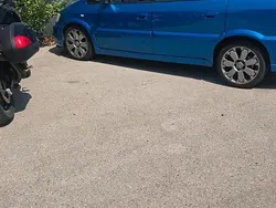 Blau Gebraucht 2004 Opel Zafira OPC Van / Kleinbus | 8.500 €