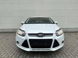 Weiß Gebraucht 2014 Ford Focus Titanium Kombi | 4.400 € (Guter Preis)