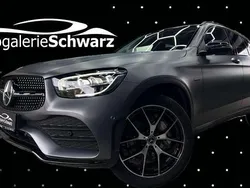 Grau Gebraucht 2021 Mercedes GLC300e AMG SUV | 38.450 € (Fairer Preis)