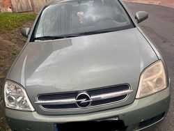 Grün Gebraucht 2004 Opel Vectra Limousine | 800 € (Guter Preis)