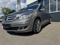 Grau Gebraucht 2006 Mercedes B200 Sport Van / Kleinbus | 3.490 € (Guter Preis)