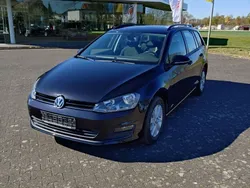 Deep black perleffekt (metallic) Gebraucht 2015 VW Golf VII Trendline Kombi | 11.700 € (Fairer Preis)
