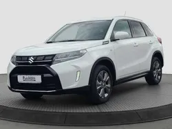 Weiß Gebraucht 2024 Suzuki Vitara Comfort SUV | 24.985 € (Fairer Preis)