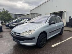 Blau Gebraucht 2003 Peugeot 206 Filou Kombi | 2.400 € (Teuer)