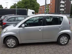 Silber Gebraucht 2008 Daihatsu Sirion Kleinwagen | 3.499 € (Etwas zu teuer)