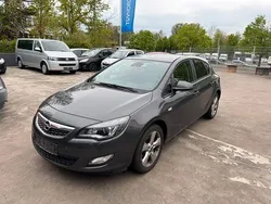 Grau Gebraucht 2011 Opel Astra Design Edition Limousine | 2.450 € (Guter Preis)