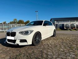 Weiß Gebraucht 2013 BMW M135 M Performance Kleinwagen | 23.000 € (Fairer Preis)