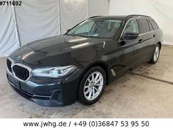 Schwarz Gebraucht 2022 BMW 530 Sport Line Kombi | 25.950 €