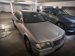 Silber Gebraucht 1994 Mercedes C280 Limousine | 15.000 €