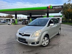 Silber Gebraucht 2008 Toyota Corolla Verso Van / Kleinbus | 2.999 € (Guter Preis)