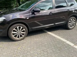 Violet Gebraucht 2011 Nissan Qashqai +2 SUV | 7.500 € (Teuer)