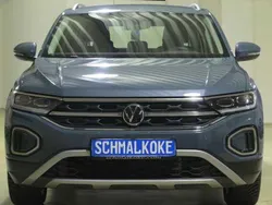 Petrol blue (metallic) Gebraucht 2024 VW T-Roc Style SUV | 29.950 € (Superpreis)