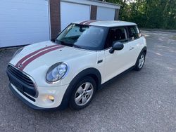 Weiß Gebraucht 2016 Mini ONE Kleinwagen | 6.500 € (Guter Preis)