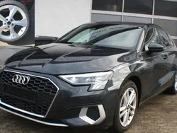 Grau Gebraucht 2024 Audi A3 Sportback Advanced Limousine | 31.300 € (Superpreis)