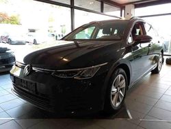 Grau Gebraucht 2021 VW Golf VIII Life Kombi | 13.790 € (Fairer Preis)