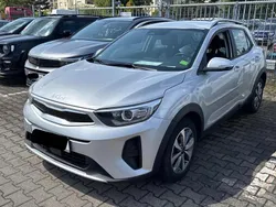 Silber Gebraucht 2022 Kia Stonic SUV | 15.950 € (Guter Preis)