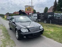 Obsidianschwarz metalliclack Gebraucht 2005 Mercedes C200 Limousine | 1.900 € (Guter Preis)