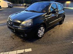Schwarz Gebraucht 2004 Renault Clio II Authentique Limousine | 2.500 € (Fairer Preis)