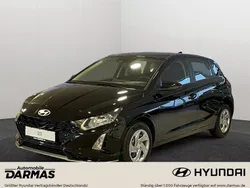 Grau Gebraucht 2024 Hyundai i20 Select Limousine | 17.790 € (Guter Preis)
