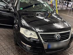 Schwarz Gebraucht 2007 VW Passat Kombi | 1.900 € (Etwas zu teuer)