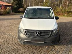 Weiß Gebraucht 2015 Mercedes Vito Van / Kleinbus | 4.999 €