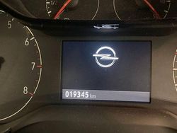Weiß Gebraucht 2023 Opel Corsa Edition Limousine | 13.900 € (Guter Preis)