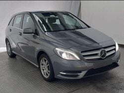 Mountaingrau Gebraucht 2013 Mercedes B180 Van / Kleinbus | 10.999 € (Fairer Preis)