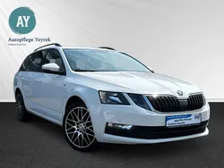 Weiß Gebraucht 2019 Skoda Octavia Soleil Kombi | 15.450 € (Fairer Preis)
