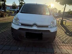 Weiß Gebraucht 2013 Citroën Berlingo Van / Kleinbus | 5.200 € (Fairer Preis)