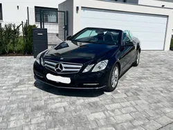 Schwarz Gebraucht 2011 Mercedes E250 Avantgarde Cabrio | 15.900 € (Fairer Preis)