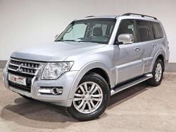 Silber Gebraucht 2016 Mitsubishi Pajero Top SUV | 29.500 € (Fairer Preis)