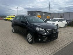 Schwarz Gebraucht 2017 Peugeot 5008 Van / Kleinbus | 8.950 € (Fairer Preis)