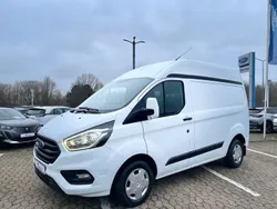 Weiß Gebraucht 2019 Ford Transit Custom Van / Kleinbus | 21.500 € (Fairer Preis)