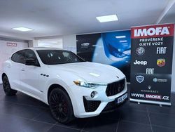 Weiß Gebraucht 2021 Maserati Levante SUV | 64.064 € (Teuer)