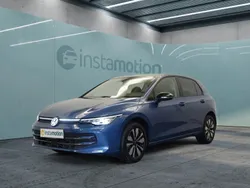 Blau Gebraucht 2024 VW Golf VIII Pro Limousine | 24.099 € (Fairer Preis)