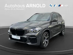 Grau Gebraucht 2021 BMW X5 Performance SUV | 61.550 € (Fairer Preis)
