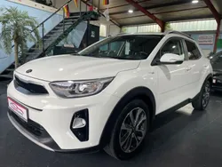 Weiß Gebraucht 2019 Kia Stonic SUV | 12.990 € (Guter Preis)