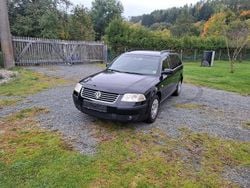 Schwarz Gebraucht 2003 VW Passat Comfortline Kombi | 2.000 € (Guter Preis)