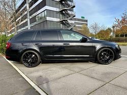 Schwarz Gebraucht 2017 Skoda Octavia Clever Kombi | 7.000 € (Superpreis)