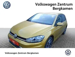 Gelb Gebraucht 2018 VW Golf VII Join Limousine | 15.000 € (Superpreis)