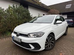 Weiß Gebraucht 2022 VW Polo Kleinwagen | 17.000 € (Guter Preis)
