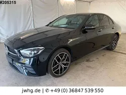Schwarz/baltic black Gebraucht 2021 Mercedes E300 AMG Limousine | 35.950 € (Etwas zu teuer)